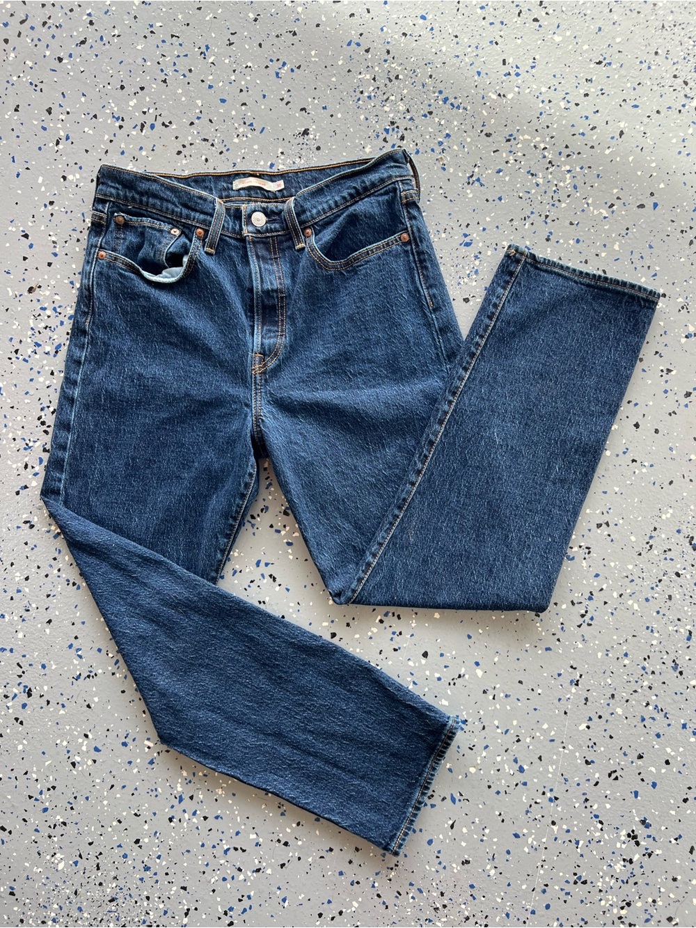 Levi’s Wedgie Straight High Rise Jeans size 30